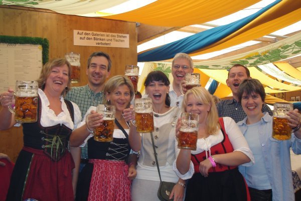 26.-28.-09.2008_Oktoberfest_060.jpg (69814 Bytes)