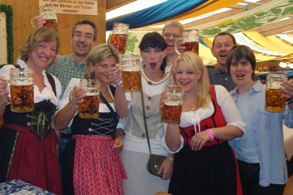 26.-28.-09.2008_Oktoberfest_061.jpg (71524 Bytes)
