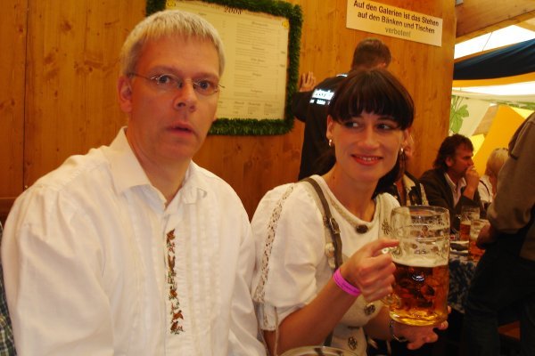 26.-28.-09.2008_Oktoberfest_066.jpg (55352 Bytes)