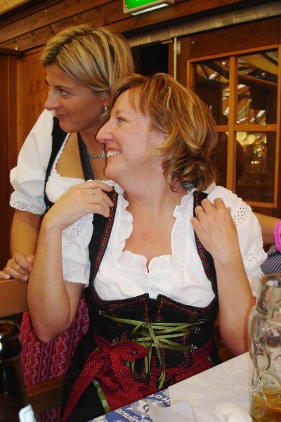 26.-28.-09.2008_Oktoberfest_097.jpg (66113 Bytes)
