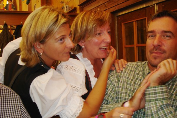 26.-28.-09.2008_Oktoberfest_107.jpg (65424 Bytes)