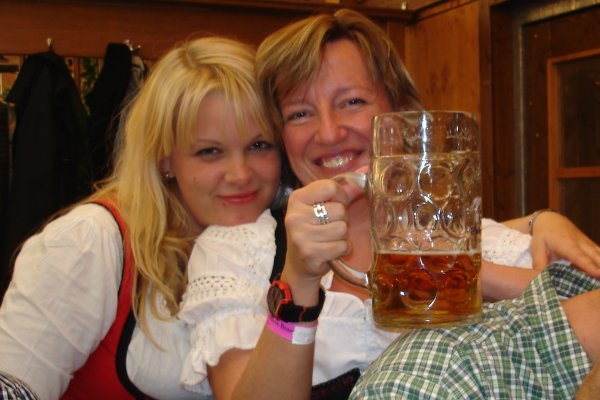 26.-28.-09.2008_Oktoberfest_118.jpg (56675 Bytes)